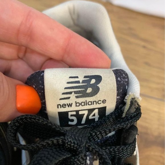 New Balance 574 woman’s size 6.5. Black/white/gray. New condition. Gorgeous! - Picture 10 of 10